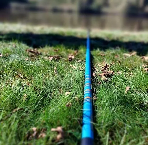 Chaleureux Roussinas *