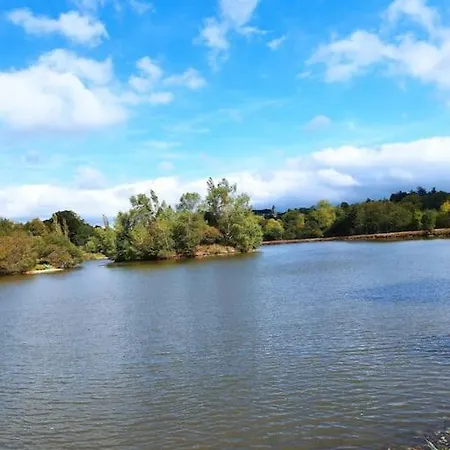 Chaleureux Roussinas